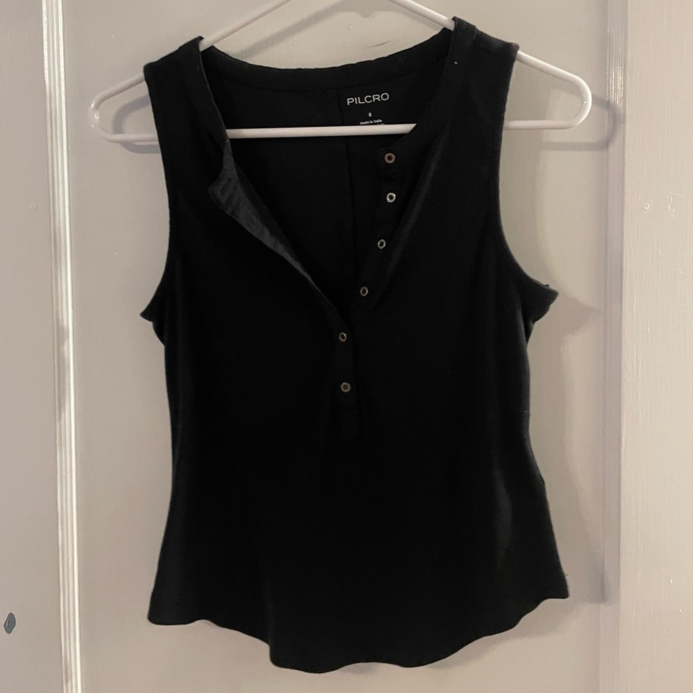 Pilcro black button tank